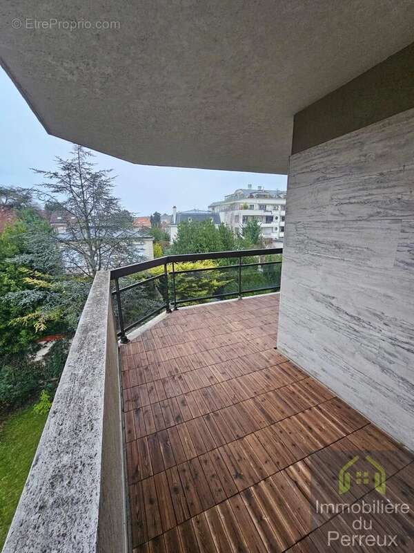 Appartement à LE PERREUX-SUR-MARNE