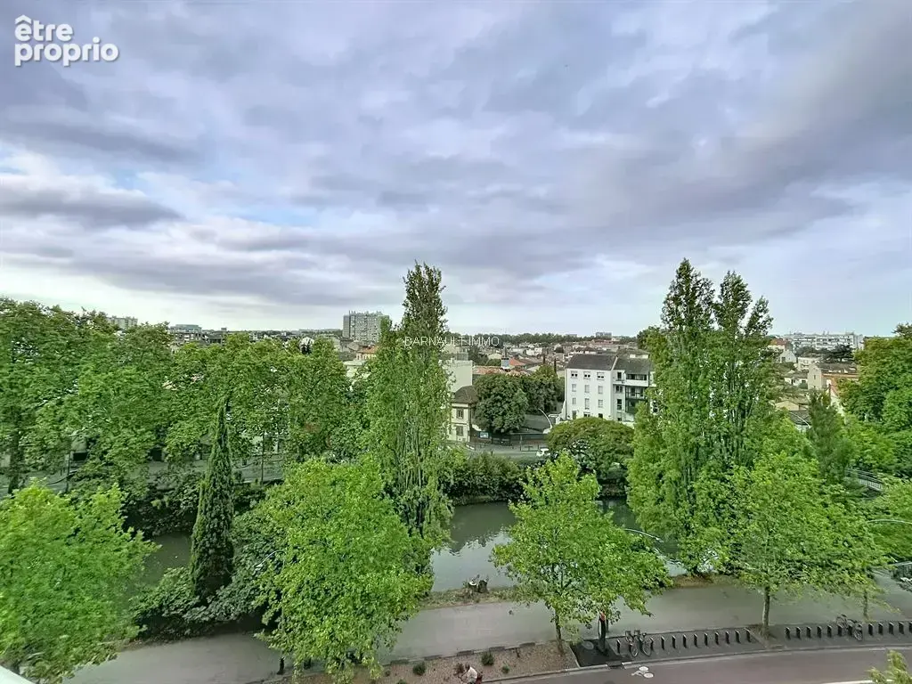 T4 de 89 m² avec magnifique vue sur le canal et toulouse - photo 1