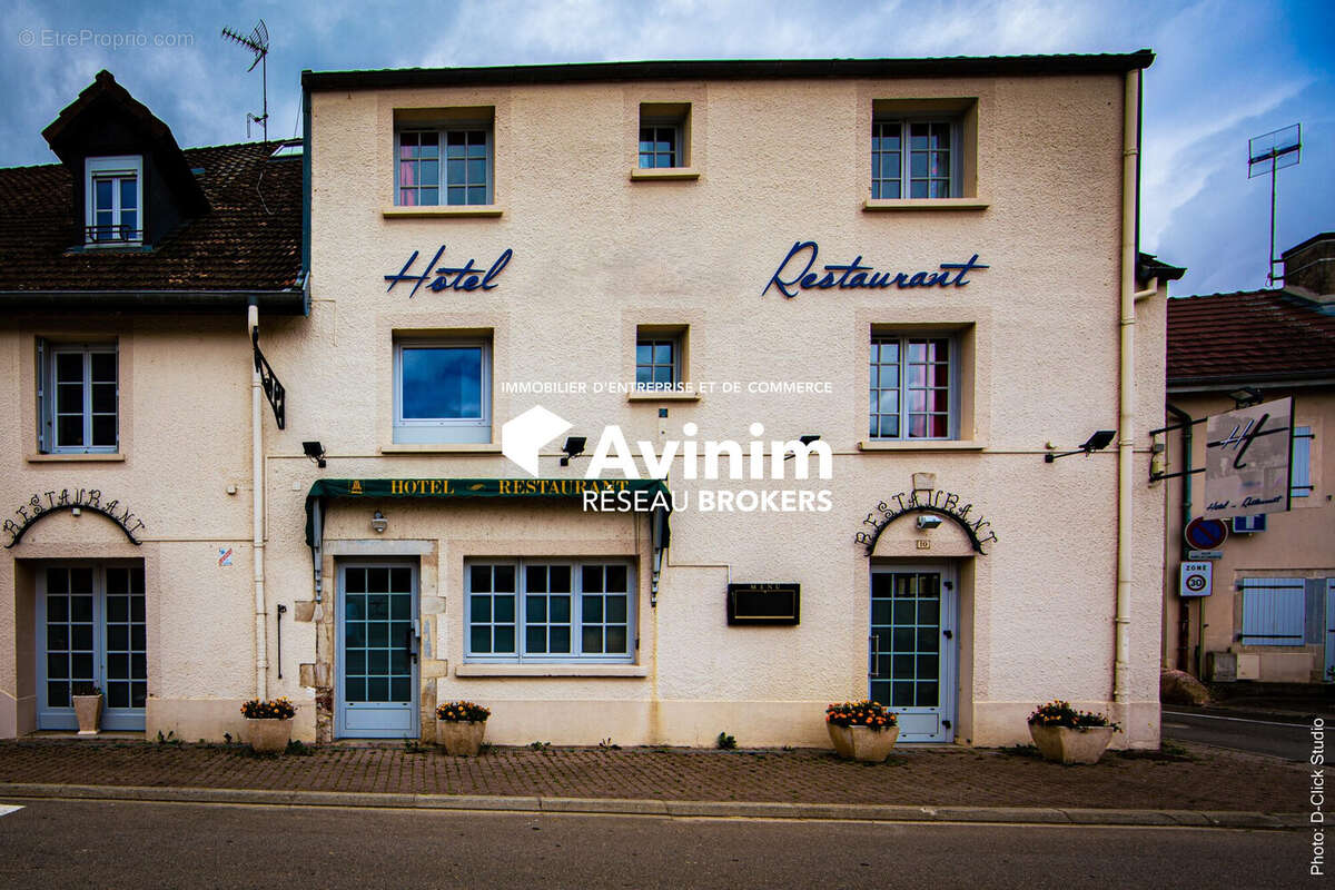 Commerce à ROCHEFORT-SUR-NENON