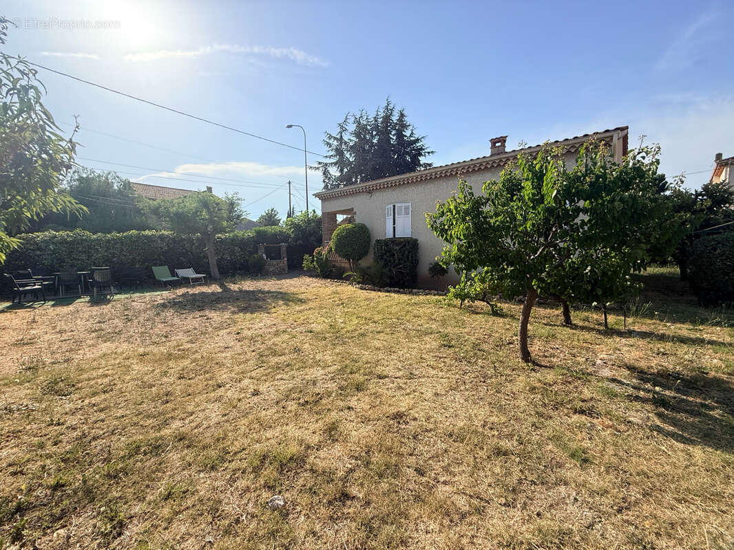 Maison à FREJUS