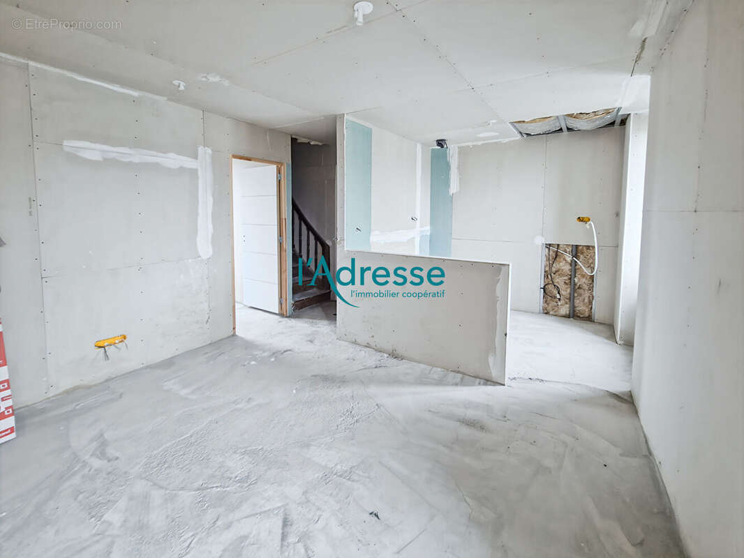 Appartement à GESTE