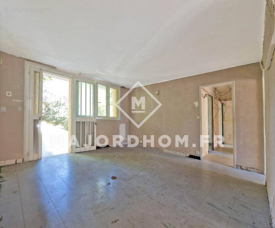 Appartement à MARSEILLE-9E