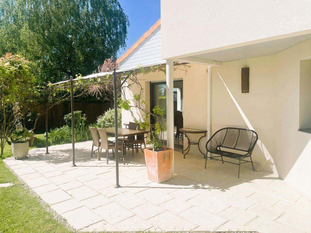 Maison avec piscine 8 pièces 146 m² La Séguinière - photo 6