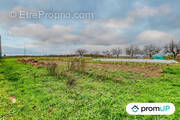 Terrain à MAGNY-SUR-TILLE