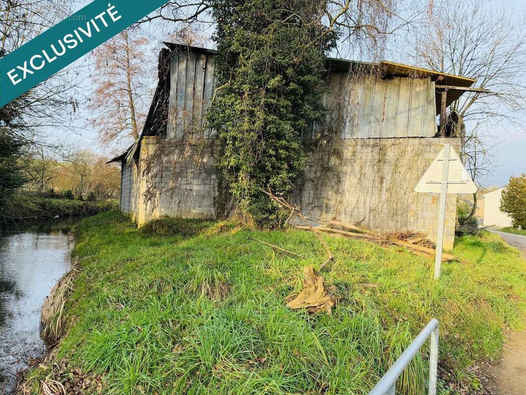 Photo 3 - Parking à BEYREN-LES-SIERCK