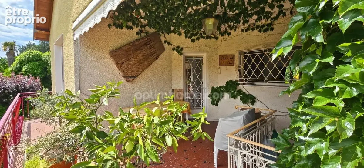Maison à vendre  pièces PAU (64) Rare– Entre Trespoey et Allées de Morlaàs – 260 m² et 1300M2 de terrain - photo 2