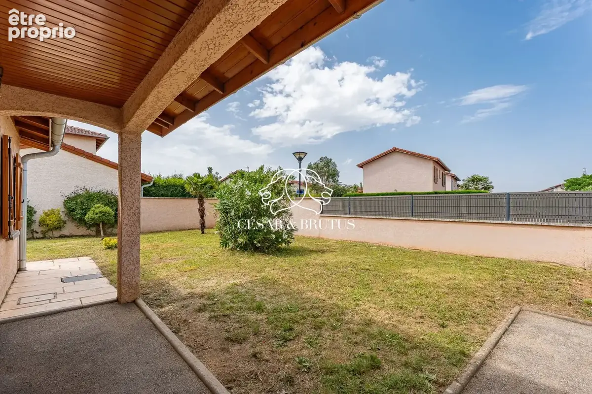 Maison 6 pièces 115 m² à vendre à Pusignan (69330) - photo 3