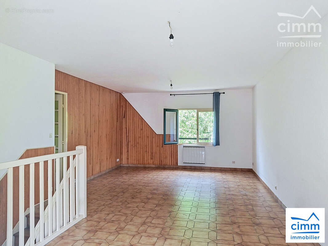 Maison 108 m² à Saint-Erblon  - photo 3