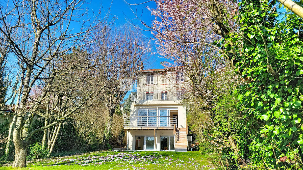 Maison à MONTMORENCY