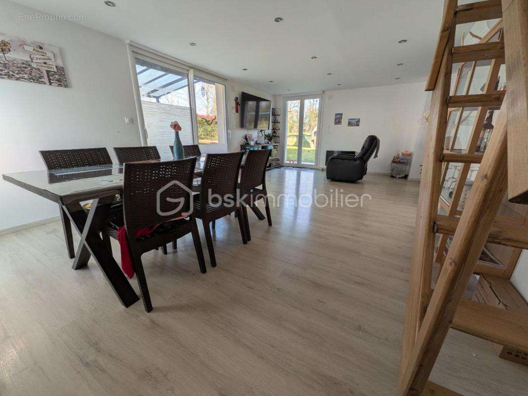 Maison à BEAUQUESNE