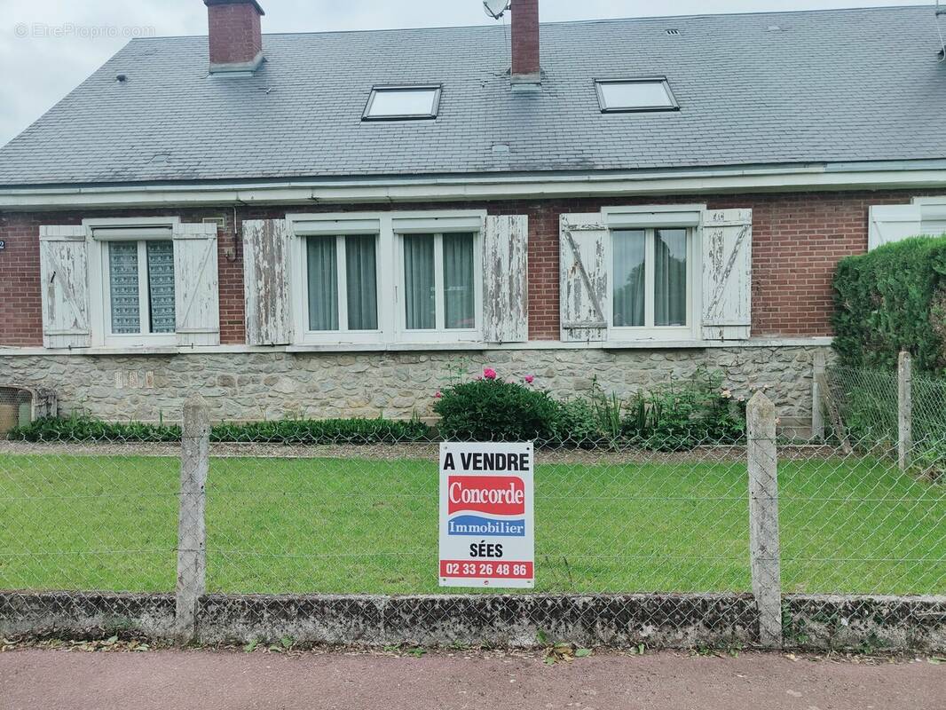 Maison à SEES
