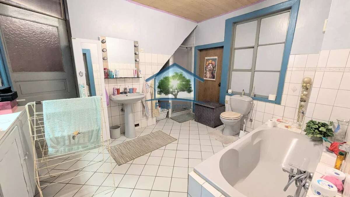 BOUXWILLER (67) - Immeuble avec 2 Appartements et Petit Maison sur 2.97 ares - photo 7