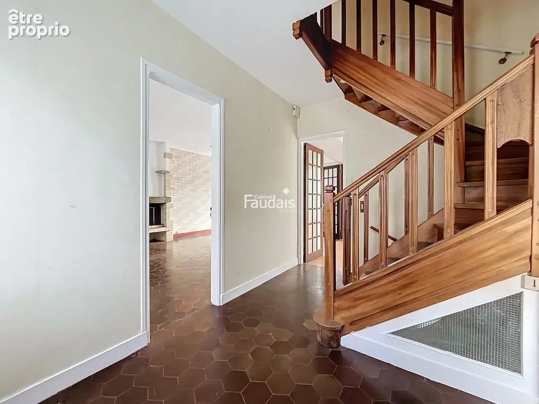 Maison 8 pièces 176 m² à vendre à Virandeville (50690) - photo 2