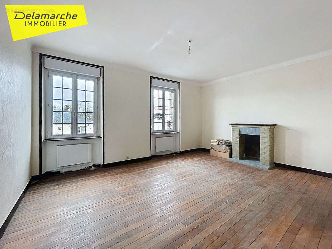 Maison à LA HAYE-PESNEL