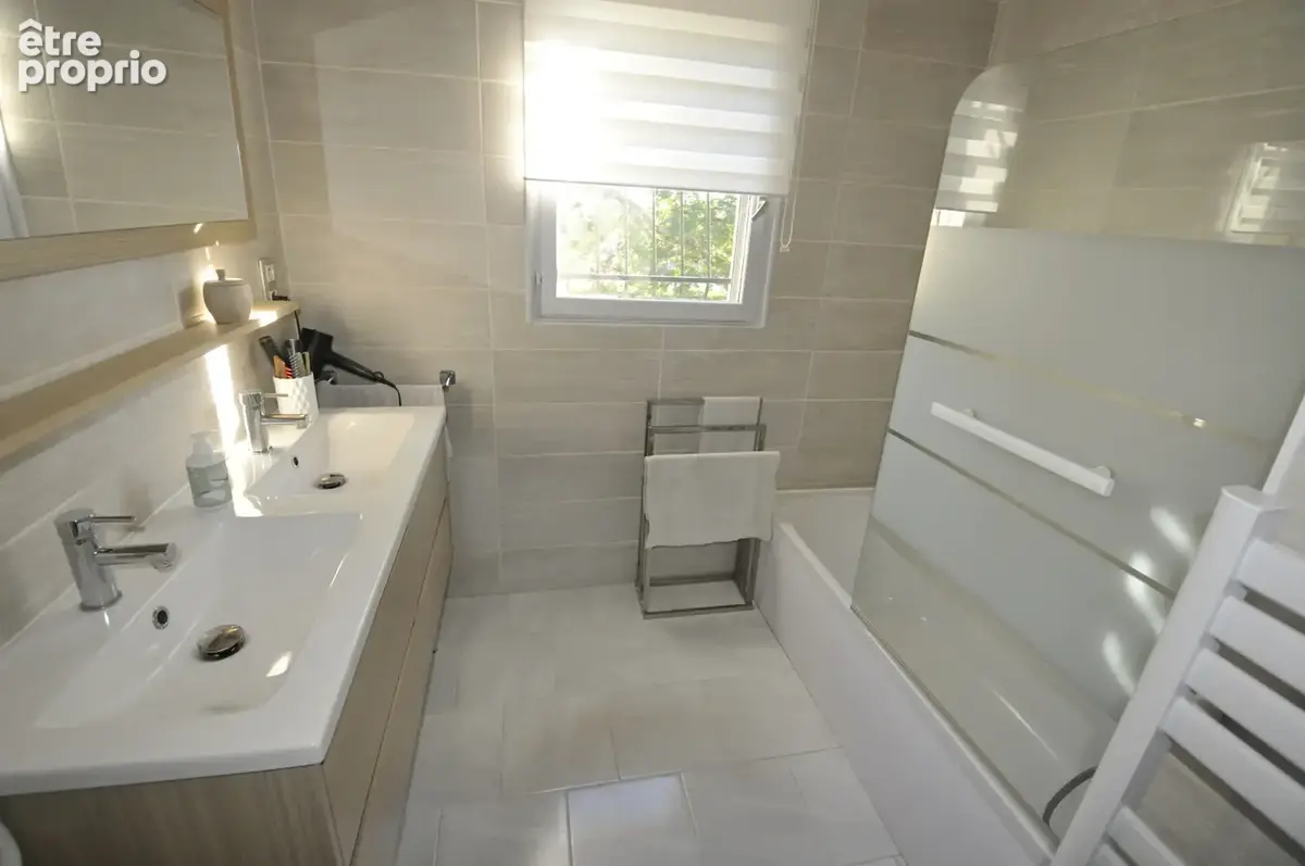 Maison sur sous sol semi enterré de 124m2 sur Boisseuil, La planche - photo 27