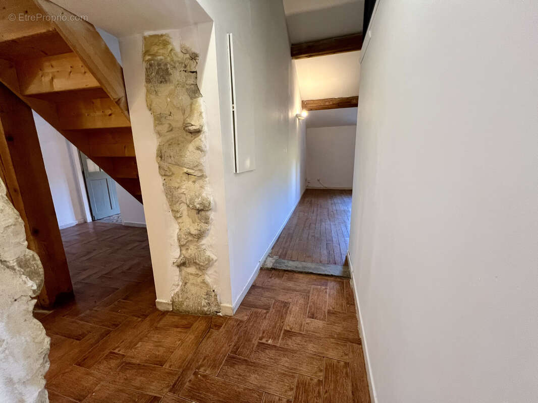 Appartement à VAISON-LA-ROMAINE