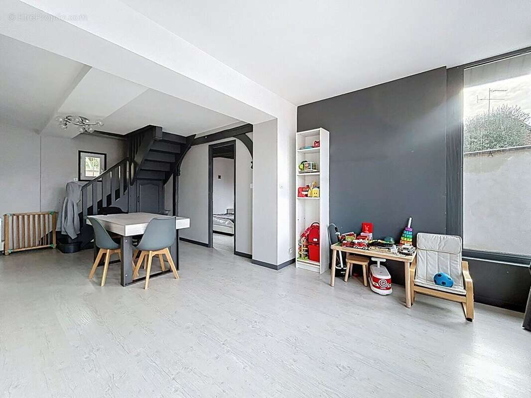 Maison Gisors 9 pièce(s) 170 m2 - photo 2
