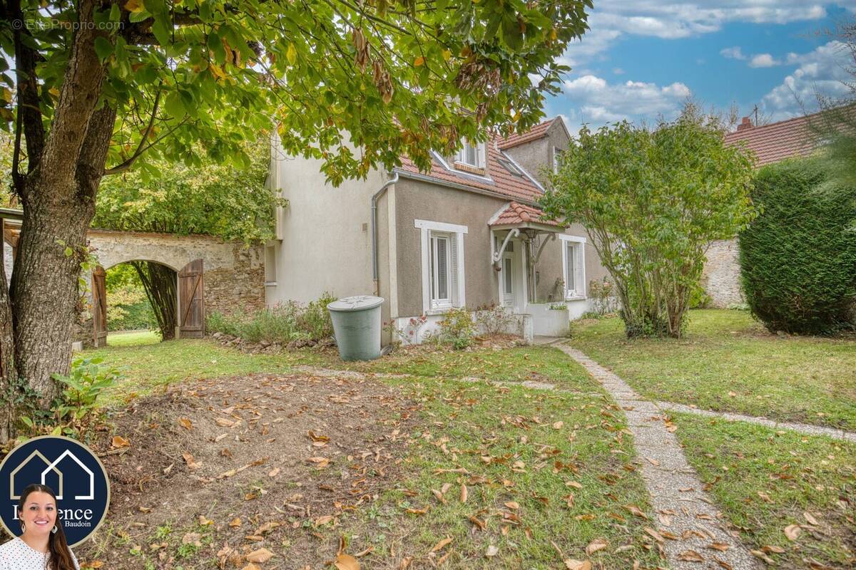 Maison à MONTFORT-L'AMAURY