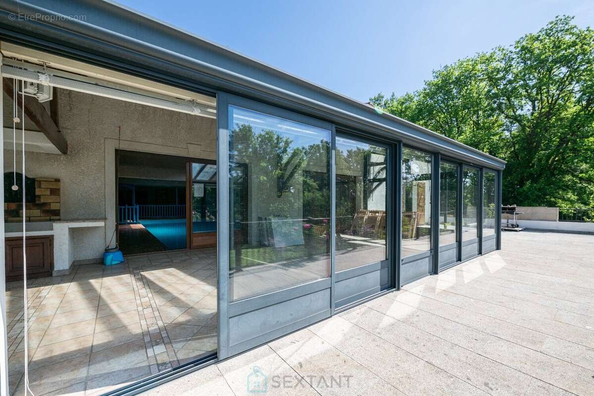 Maison à NANTEAU-SUR-LUNAIN