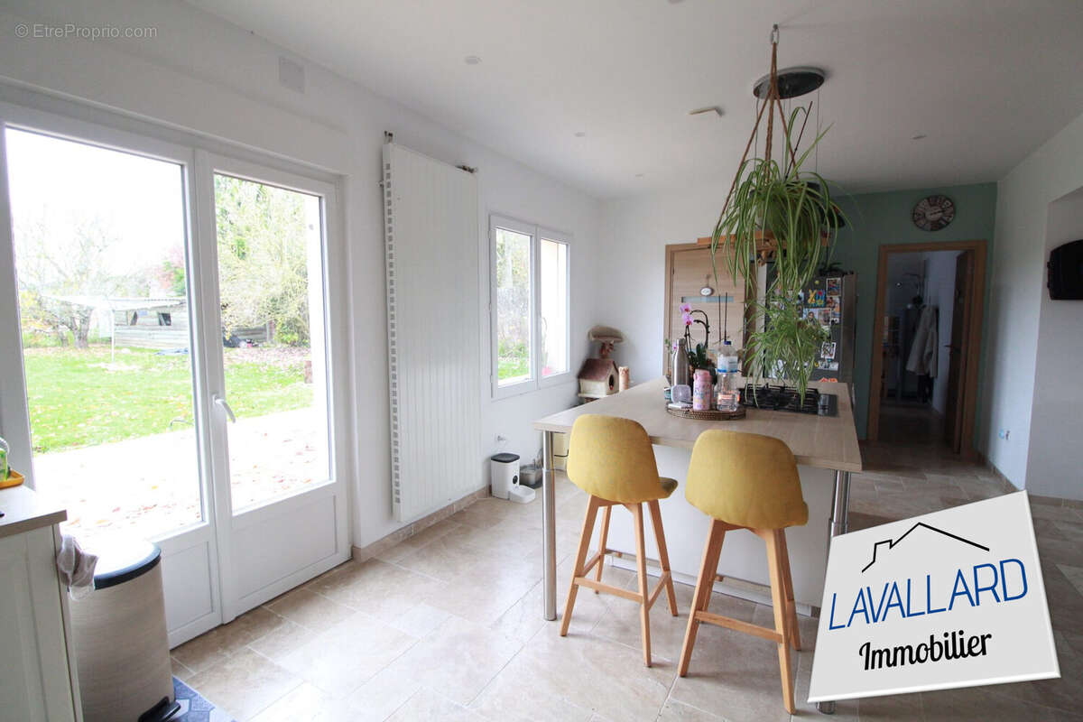 Maison à WARLOY-BAILLON