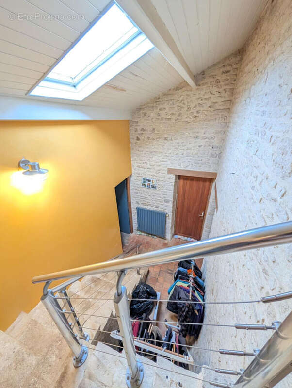 Maison à SAINT-COUTANT