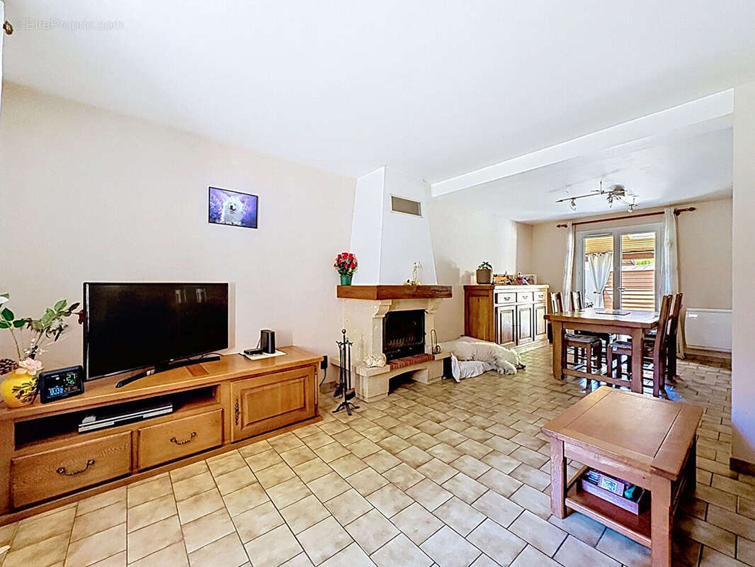 Maison 92 m2 à Avignon T4 avec 3 chambres  - garage, jardin et forage - photo 6