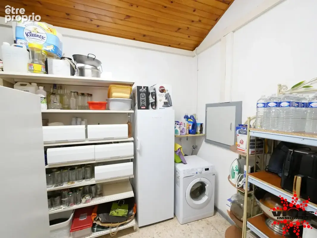 Villa T5 avec double garage, piscine et 2,8 hectares de terrain  Un cadre de vie exceptionnel - photo 9
