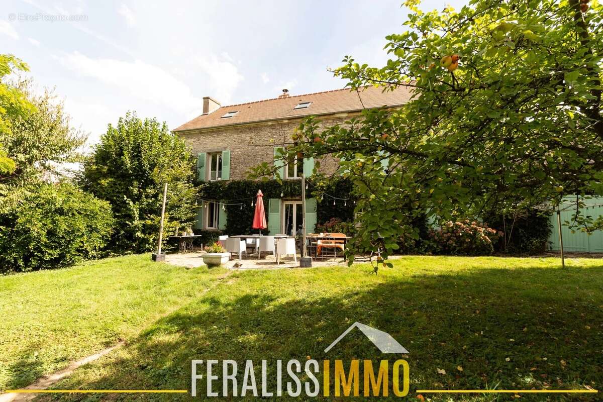 Maison à AVERNES