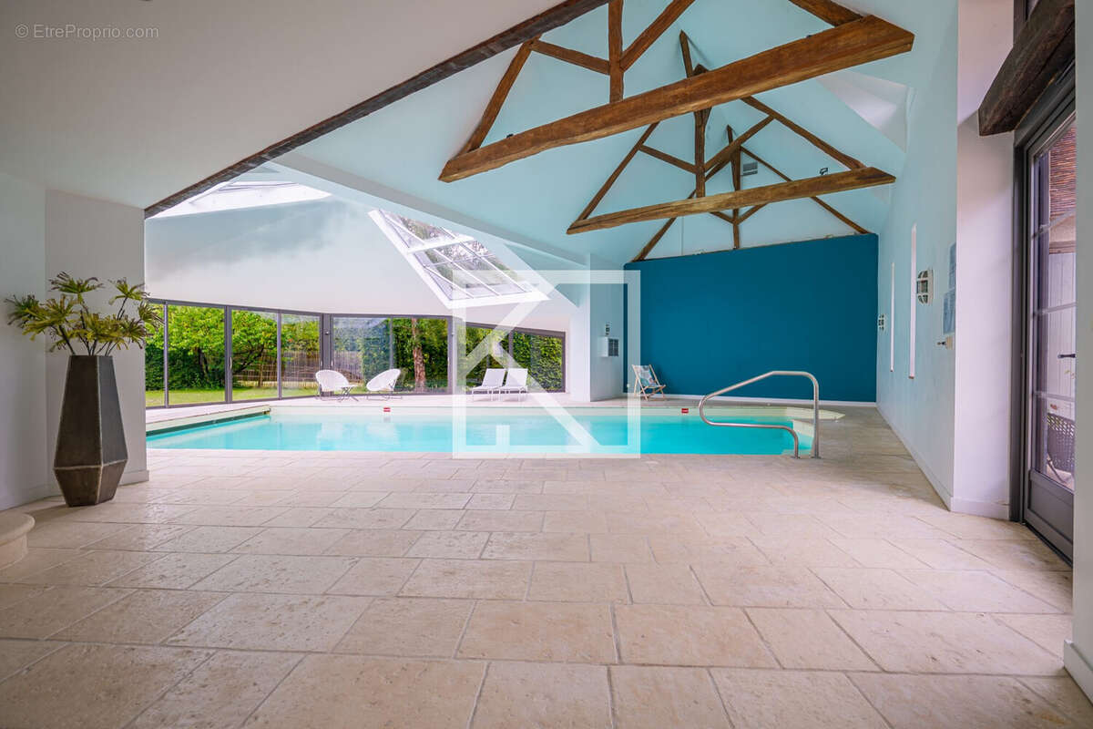 Maison à NEUVY-LE-ROI