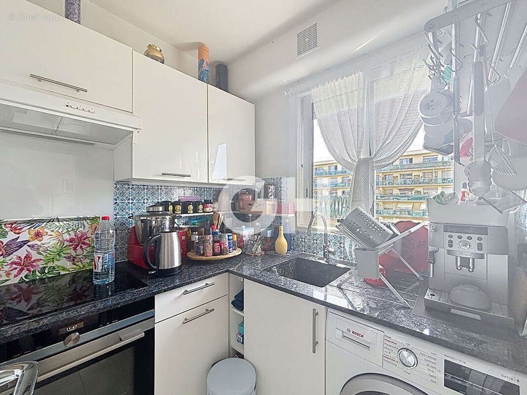 Appartement à PARIS-20E