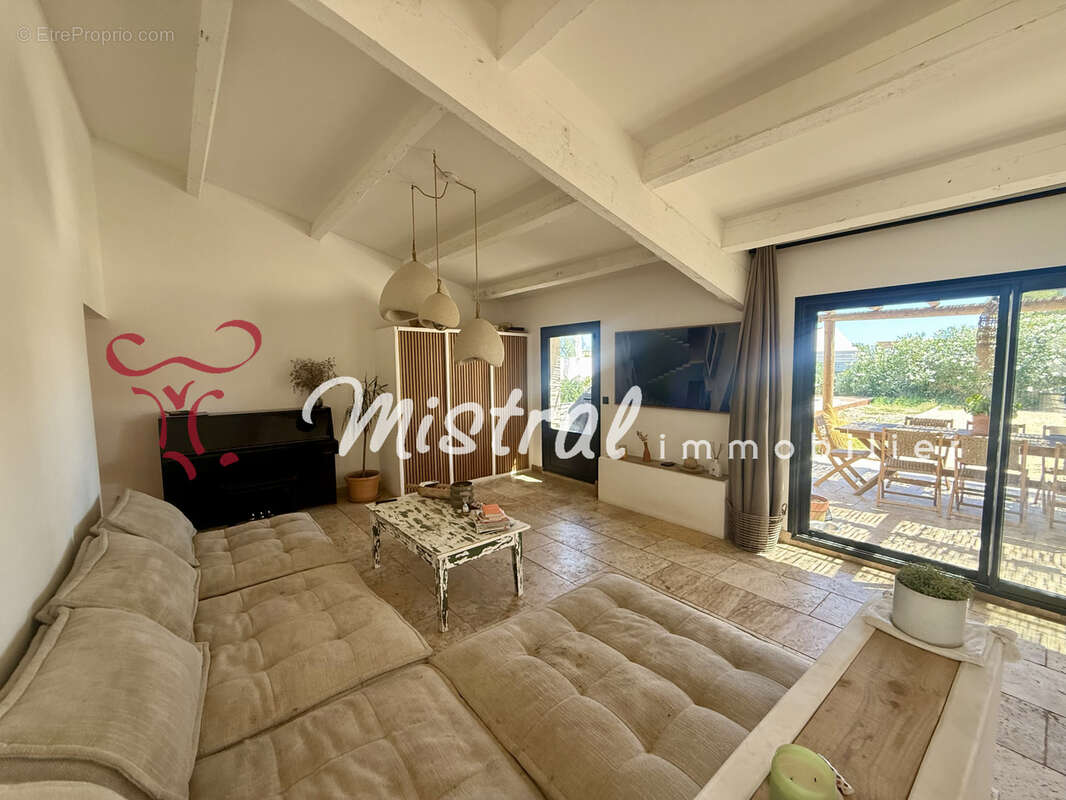 Maison saintes maries de la mer plain pied 3 chambres acces grand radeau - photo 4