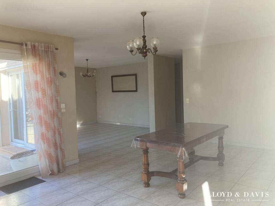 Maison 137 m² à Pia  - photo 8