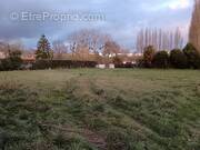 Terrain à NUEIL-LES-AUBIERS