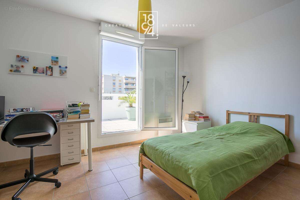 Appartement à MARSEILLE-9E
