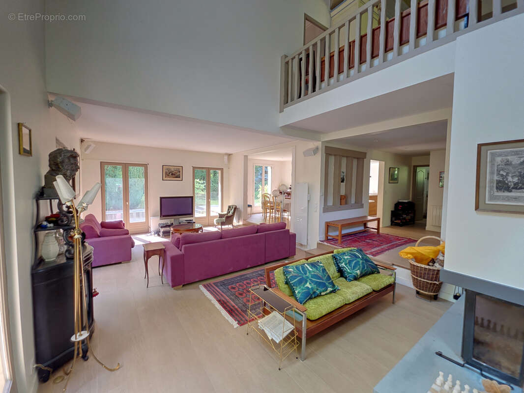 Maison à NOISY-SUR-ECOLE