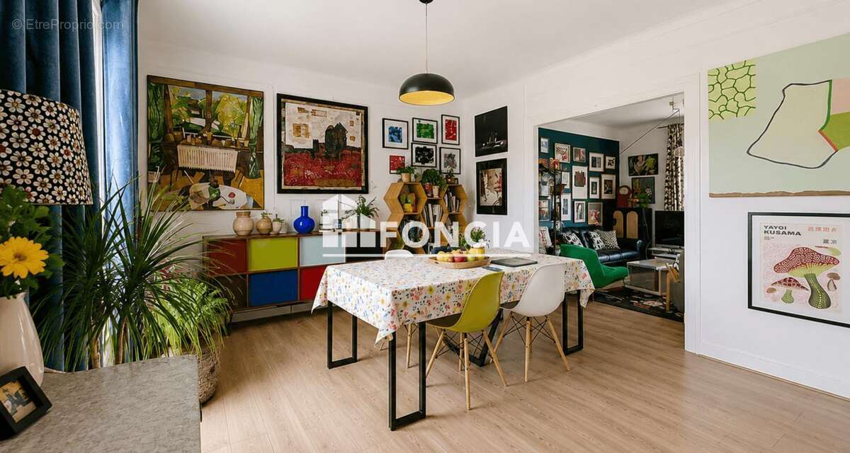  Coup de cœur en ville : une maison familiale pleine de charme avec jardin  - photo 4