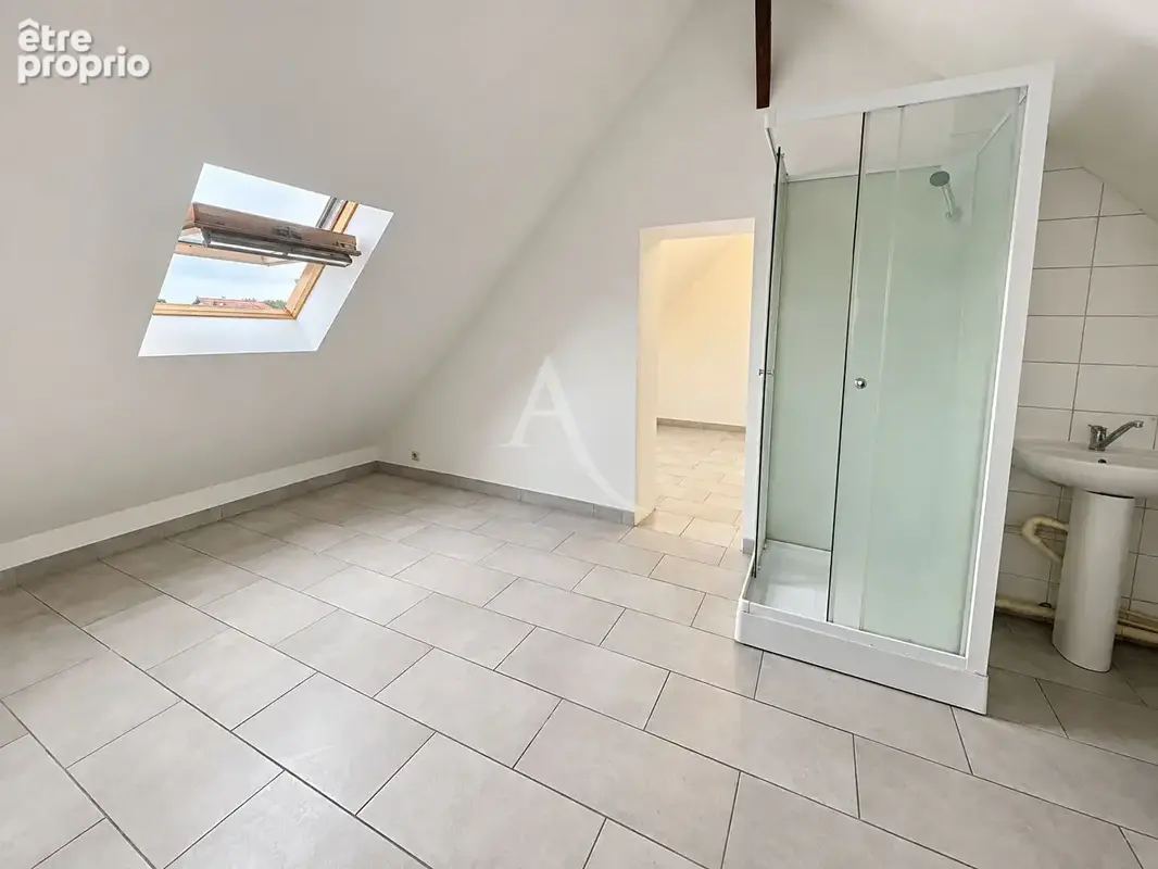 Ensemble immobilier à vocation hôtelière - 9 chambres - centre-ville d'annet-sur-marne - photo 7