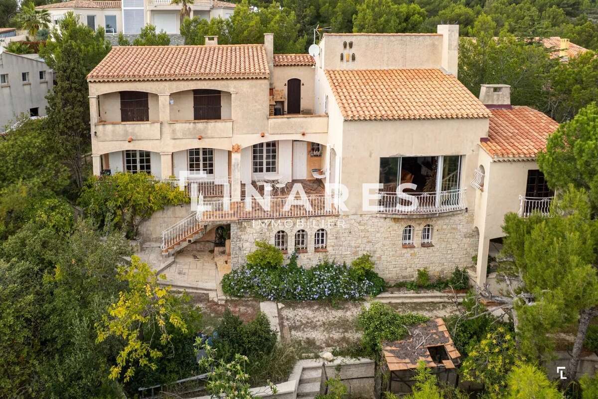 Maison à SAUSSET-LES-PINS