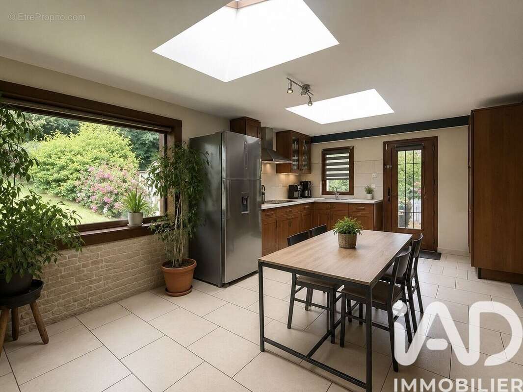 Maison 132 m² à Reux  - photo 3