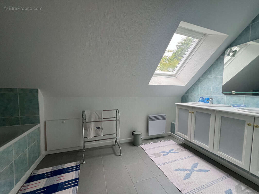 Maison à LA CHAPELLE-BOUEXIC