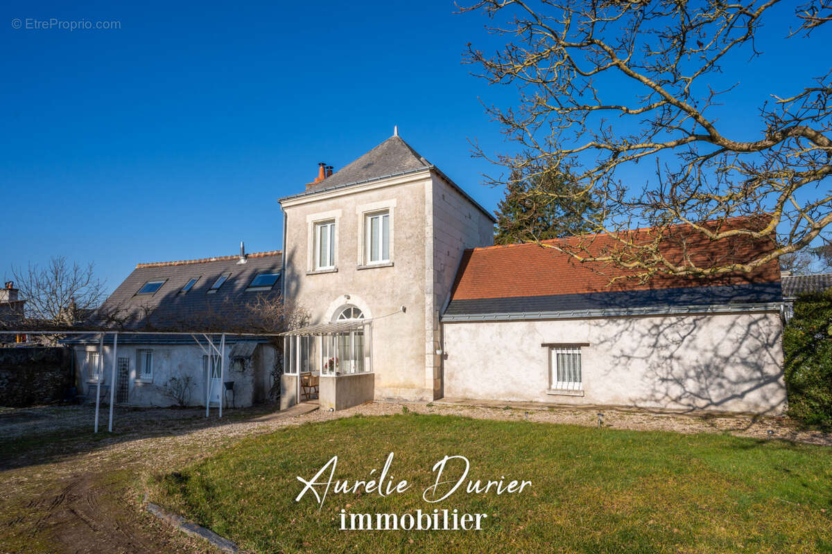 Maison à AZAY-SUR-CHER