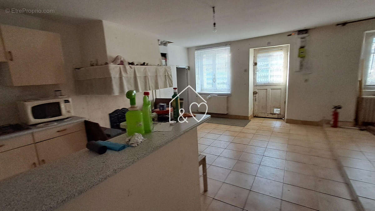 Maison à SAINT-LYPHARD