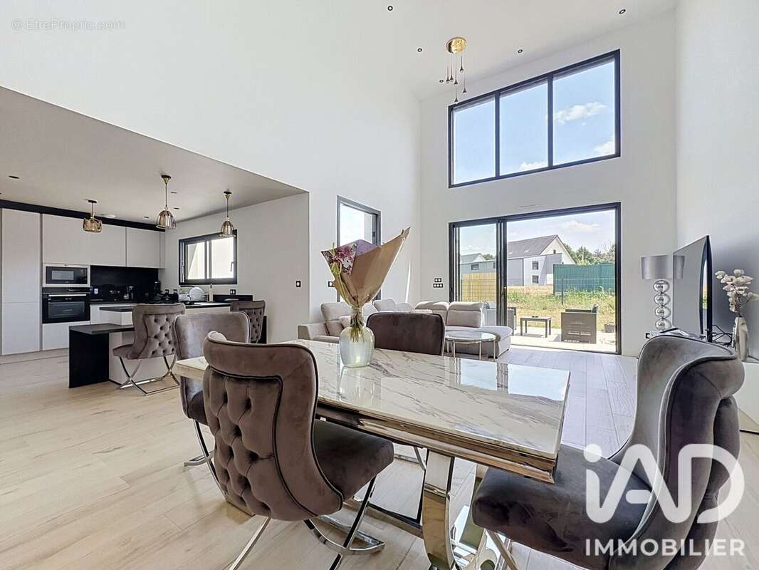 Maison 123 m² à Breal-Sous-Montfort  - photo 2
