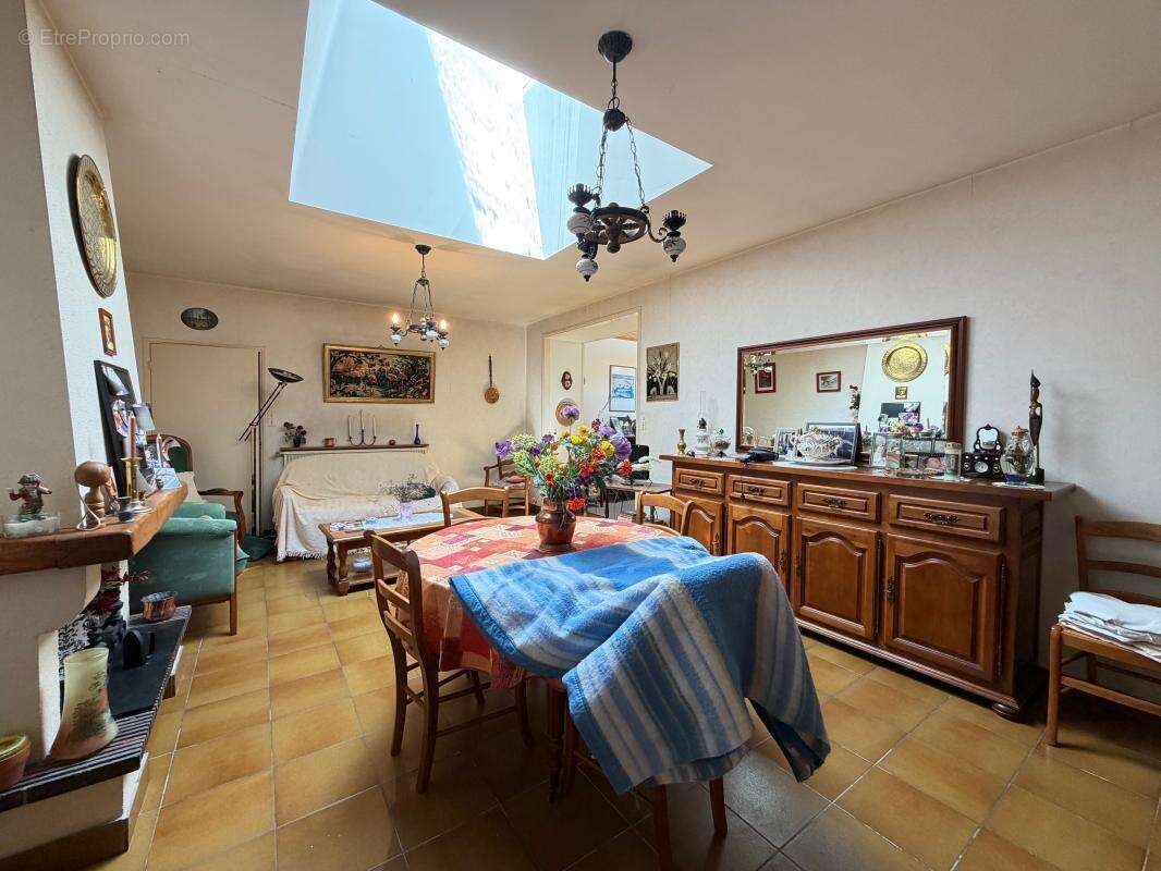 MAISON 6 PIECES + DEPENDANCE à rénover près du centre ville - photo 9