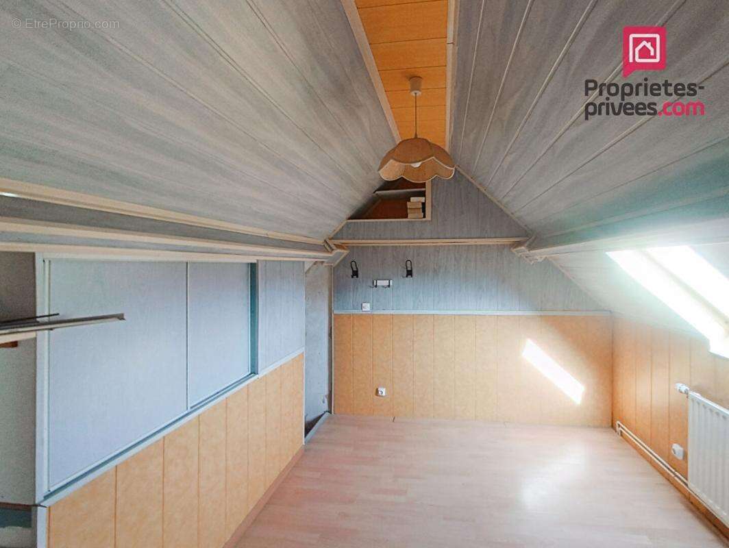 Maison à SAINT-ETIENNE-DU-ROUVRAY