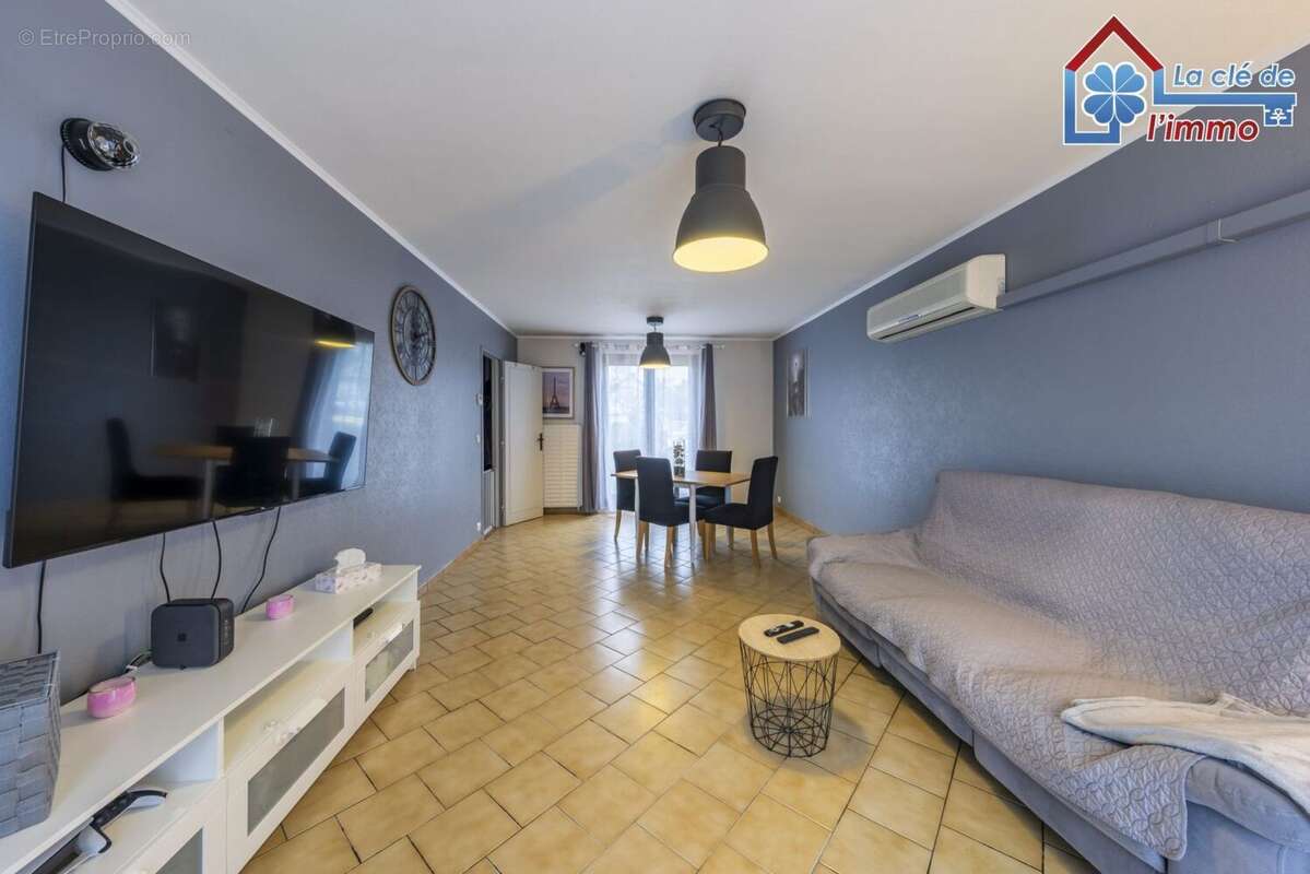 Maison à MOISSY-CRAMAYEL