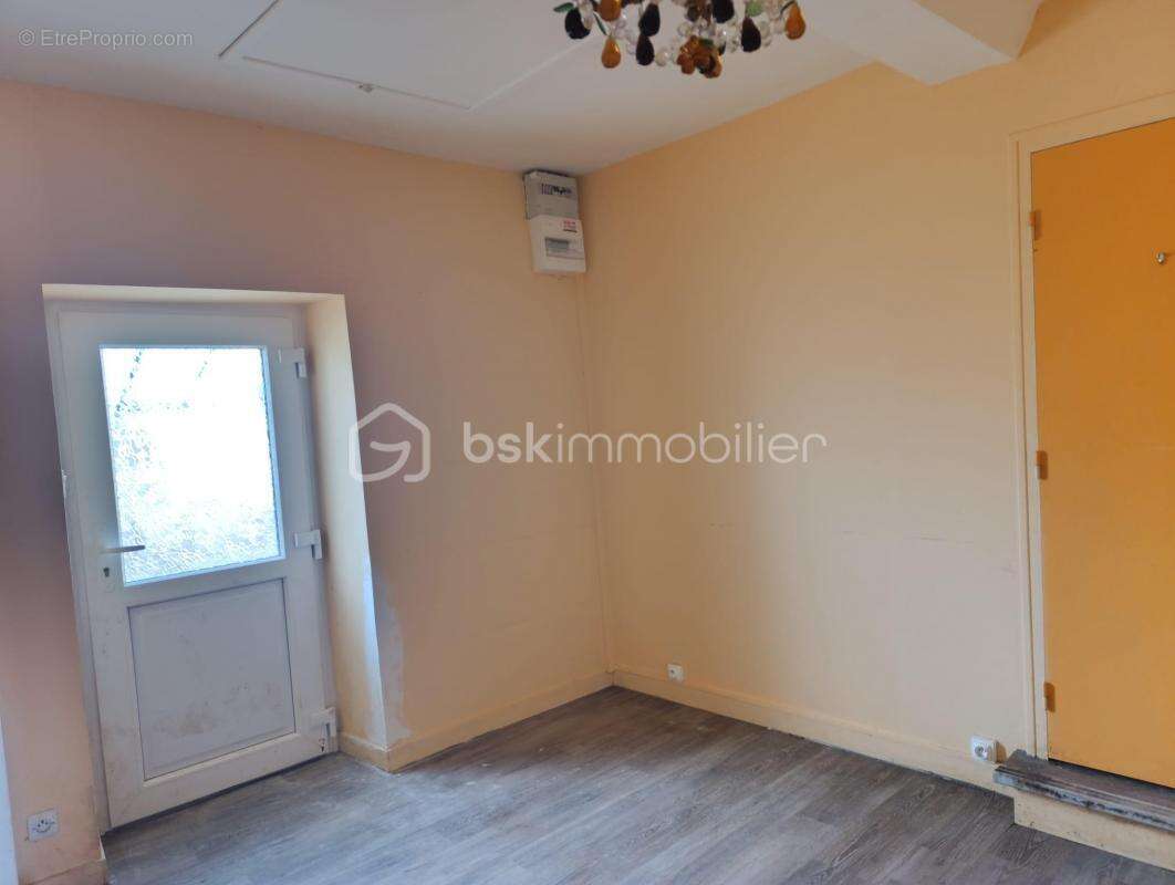 Maison à CHEVAIGNE-DU-MAINE