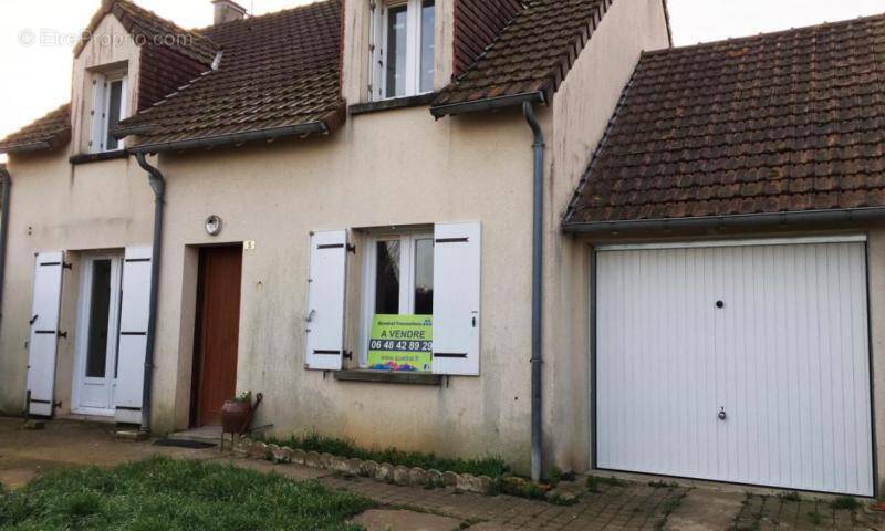 Maison à OUZOUER-LE-MARCHE