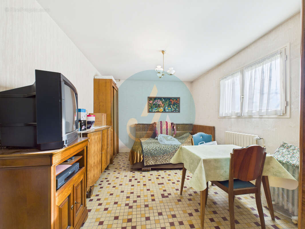 Maison à FOURCHAMBAULT