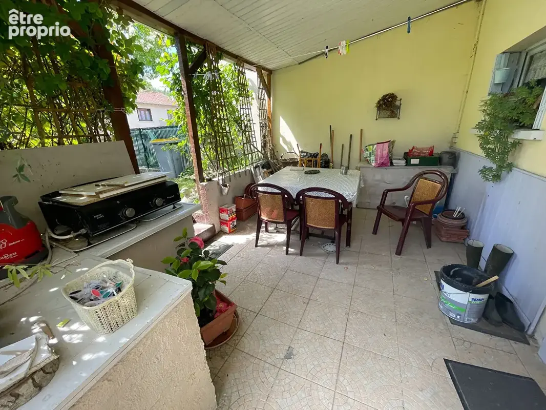 Proximité immédiate de Bar le Duc : Pavillon de type 5 avec garage et jardin clos - photo 4